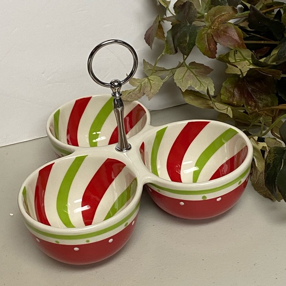 Celebrating Home Christmas Peppermint Twist pattern 3 Bowl in one - Picture 5 of 9